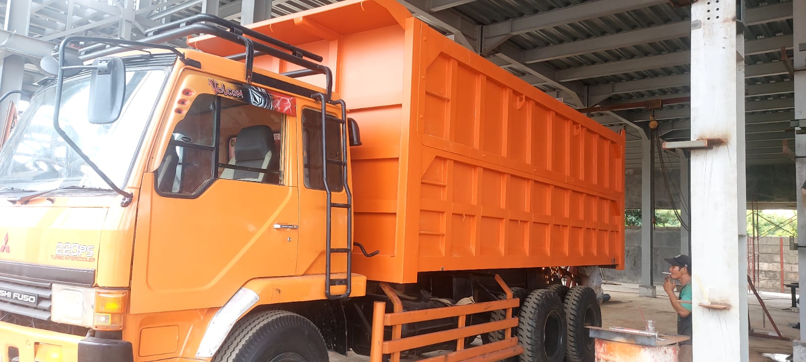 Karoseri Dump Truck 24 Kubik, 8kubik Dan Mini Dump
